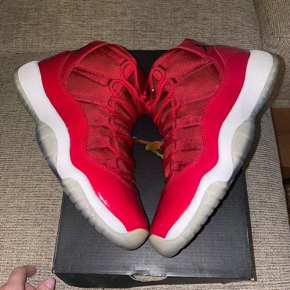 Air Jordan 11 Retro 7y gym red/white worn 4x - Picture 4 of 6